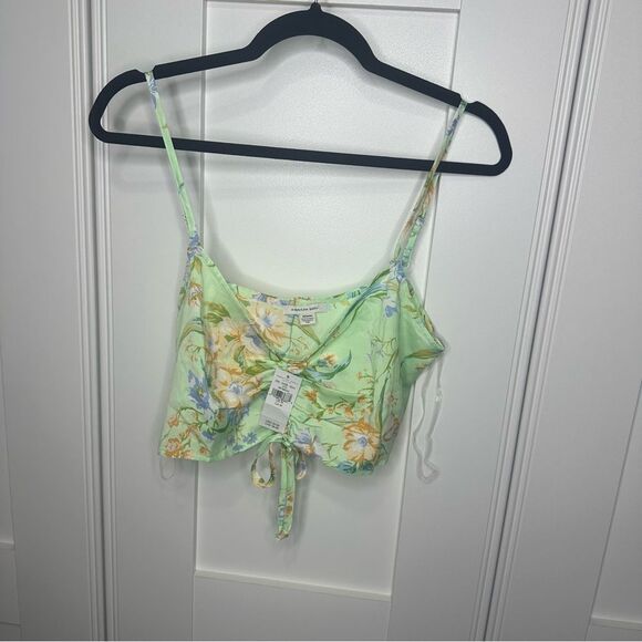 NEW American Eagle Outfitters Light Green Floral Crop Top Medium (b1) - Picture 3 of 6